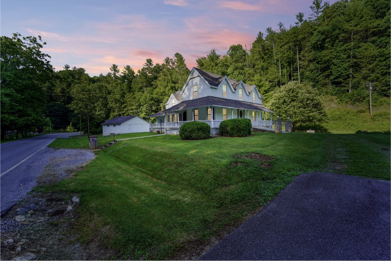 4389 Old Asheville Highway