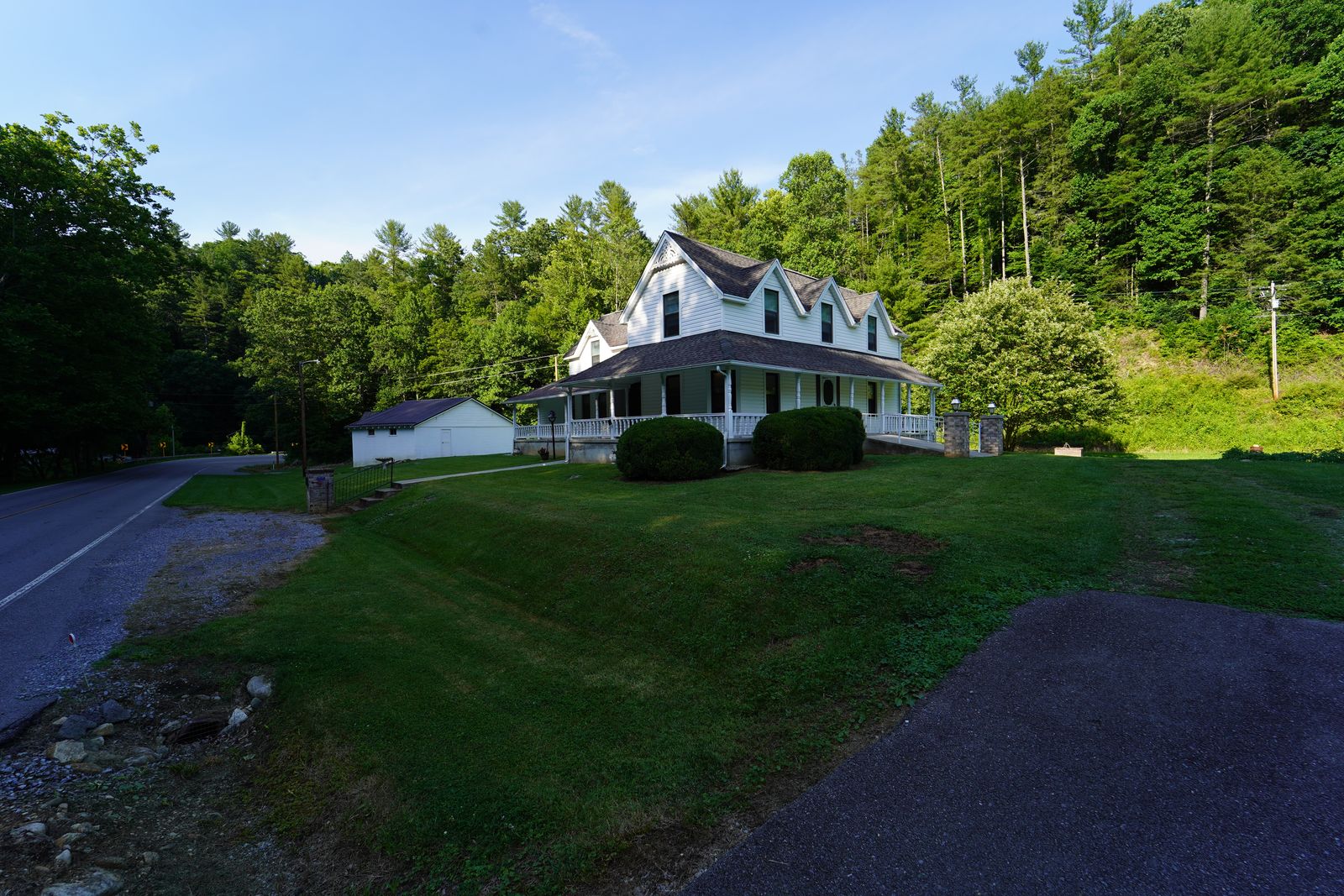 4389 Old Asheville Highway — photo 3