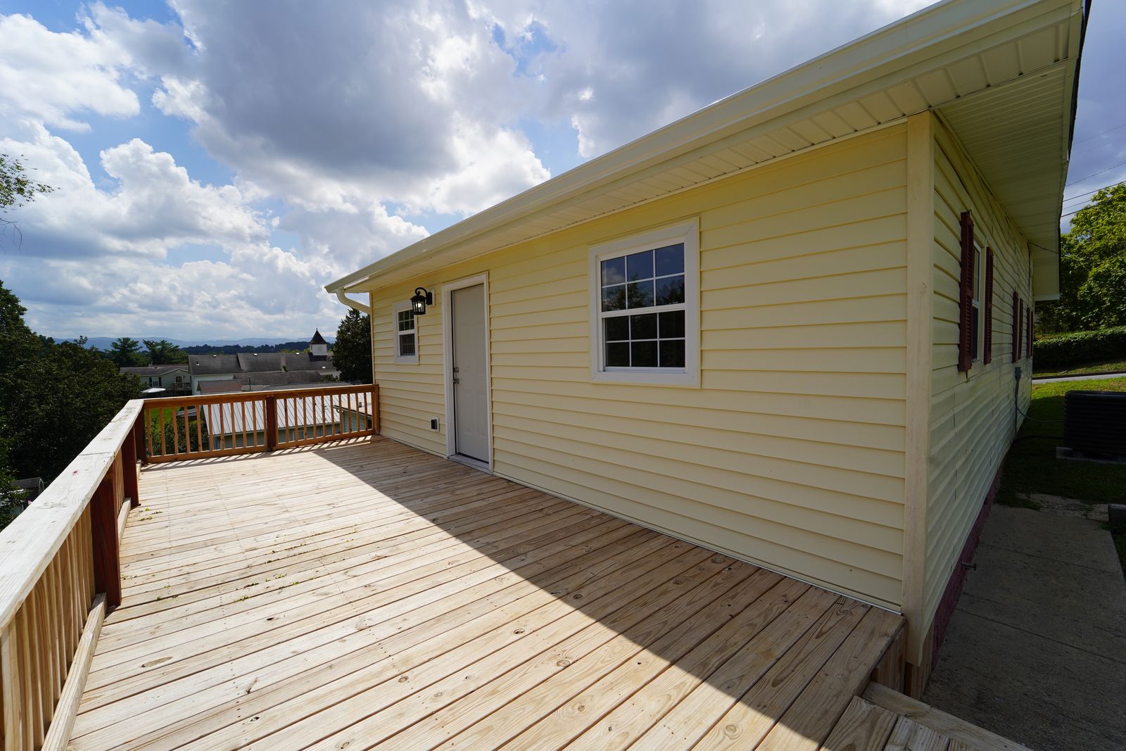 820 Montgomery Street — photo 4