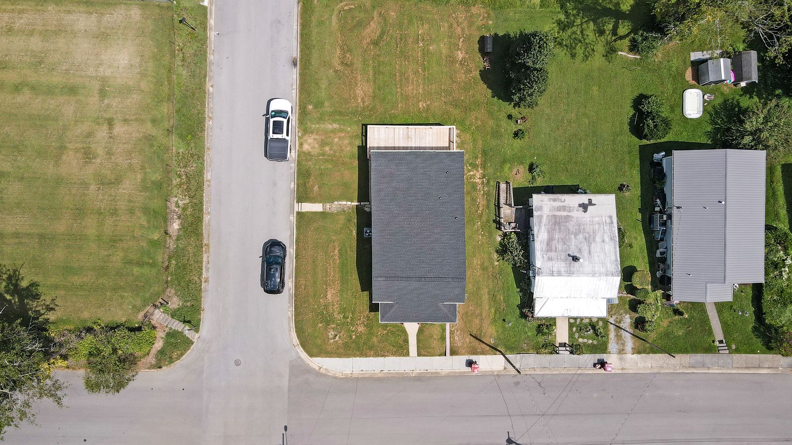 820 Montgomery Street — photo 8